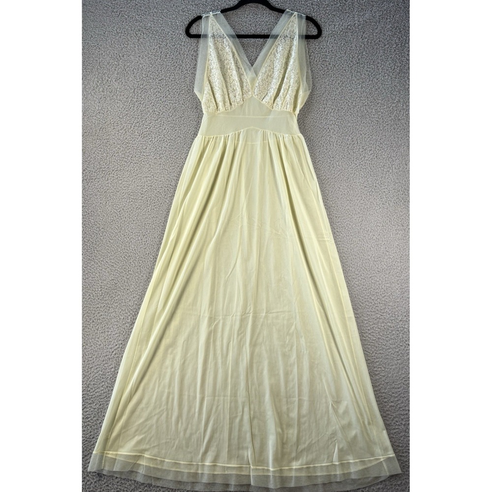 Vintage Van Raalte Myth Nightgown Womens 34 Nylon Lace Chiffon Butter Yellow 50s
